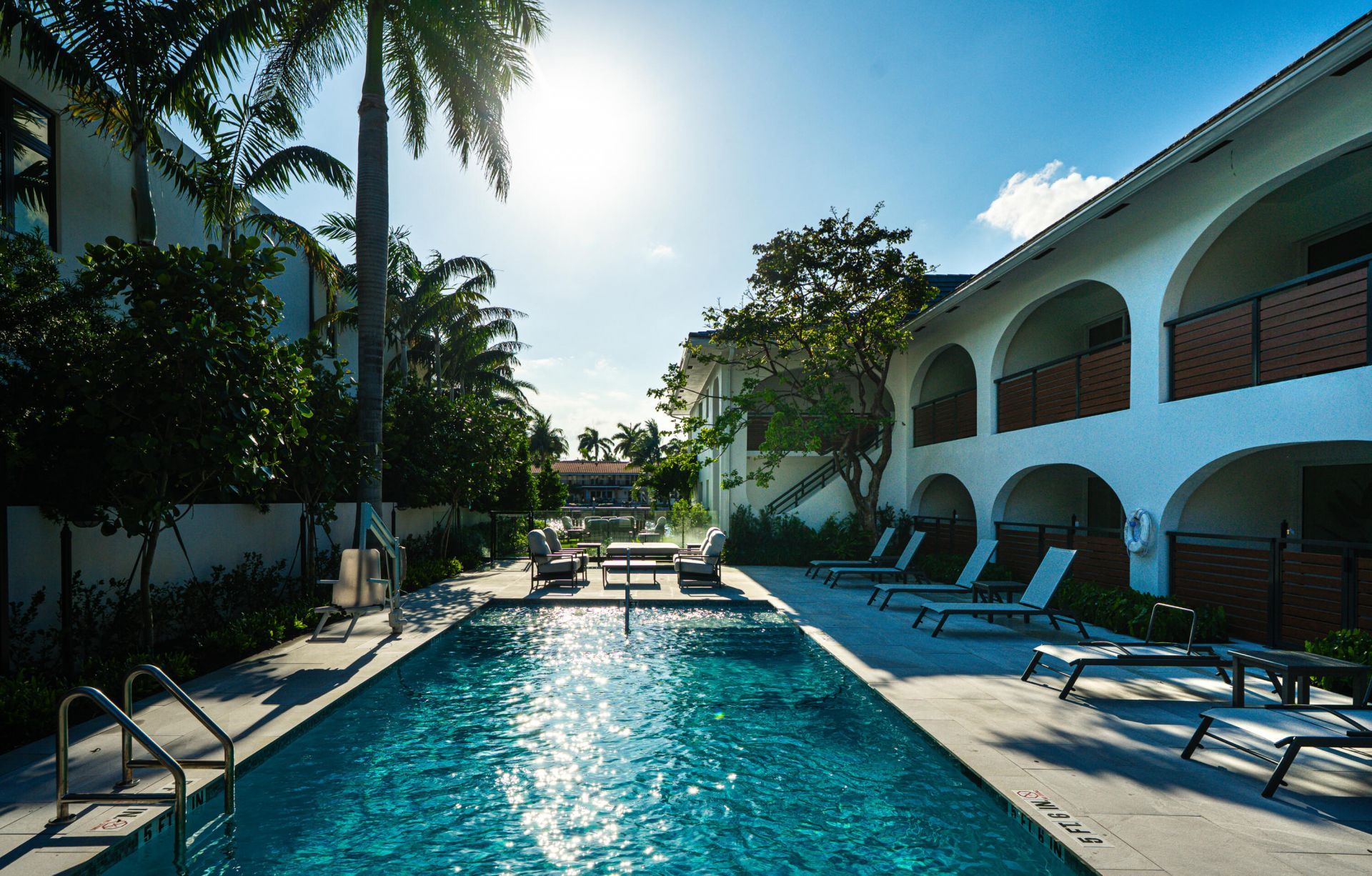 1075 Spanish River Road, Unit 7, Boca Raton, FL 33432 Photo