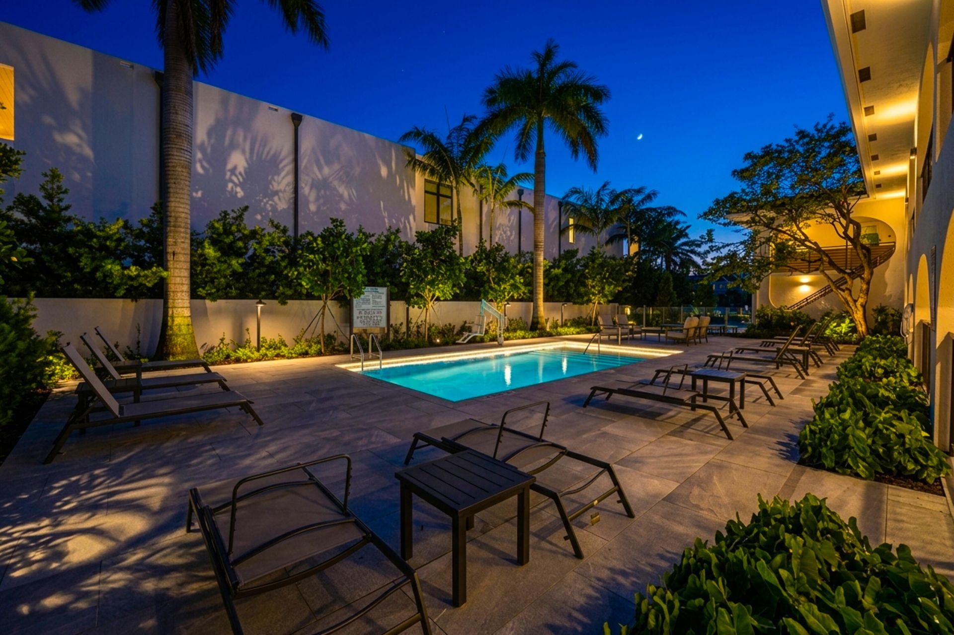 1075 Spanish River Road, Unit 7, Boca Raton, FL 33432 Photo