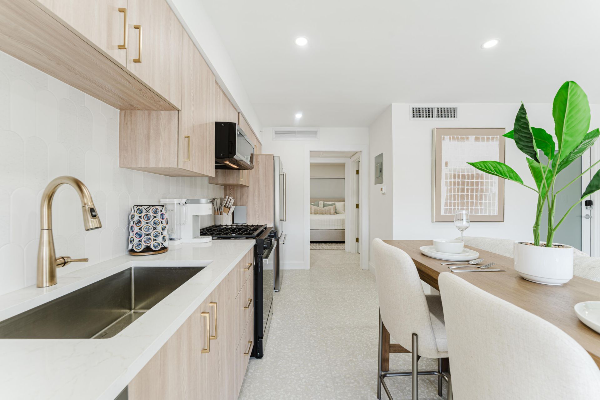 1075 Spanish River Road, Unit 7, Boca Raton, FL 33432 Photo
