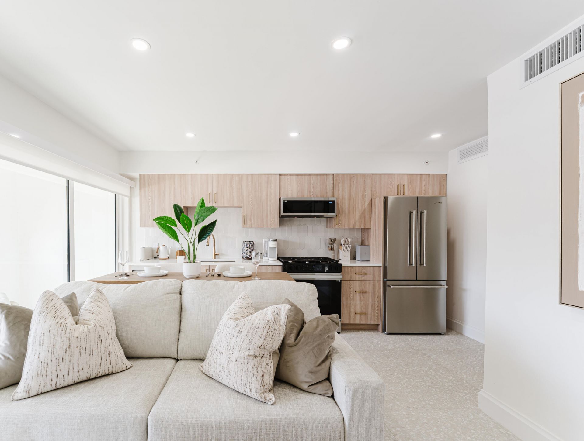 1075 Spanish River Road, Unit 7, Boca Raton, FL 33432 Photo