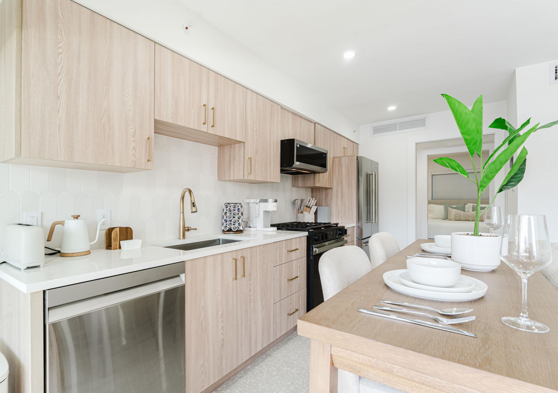 1075 Spanish River Road, Unit 7, Boca Raton, FL 33432 Photo