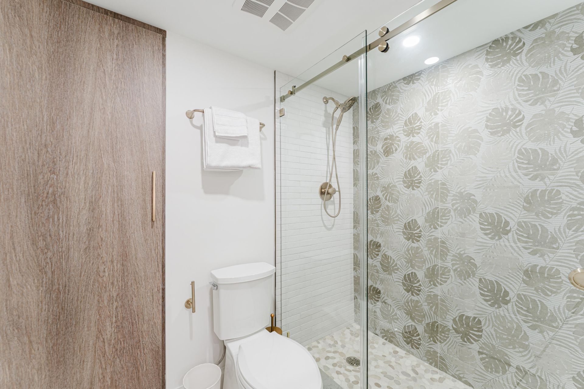 1075 Spanish River Road, Unit 7, Boca Raton, FL 33432 Photo