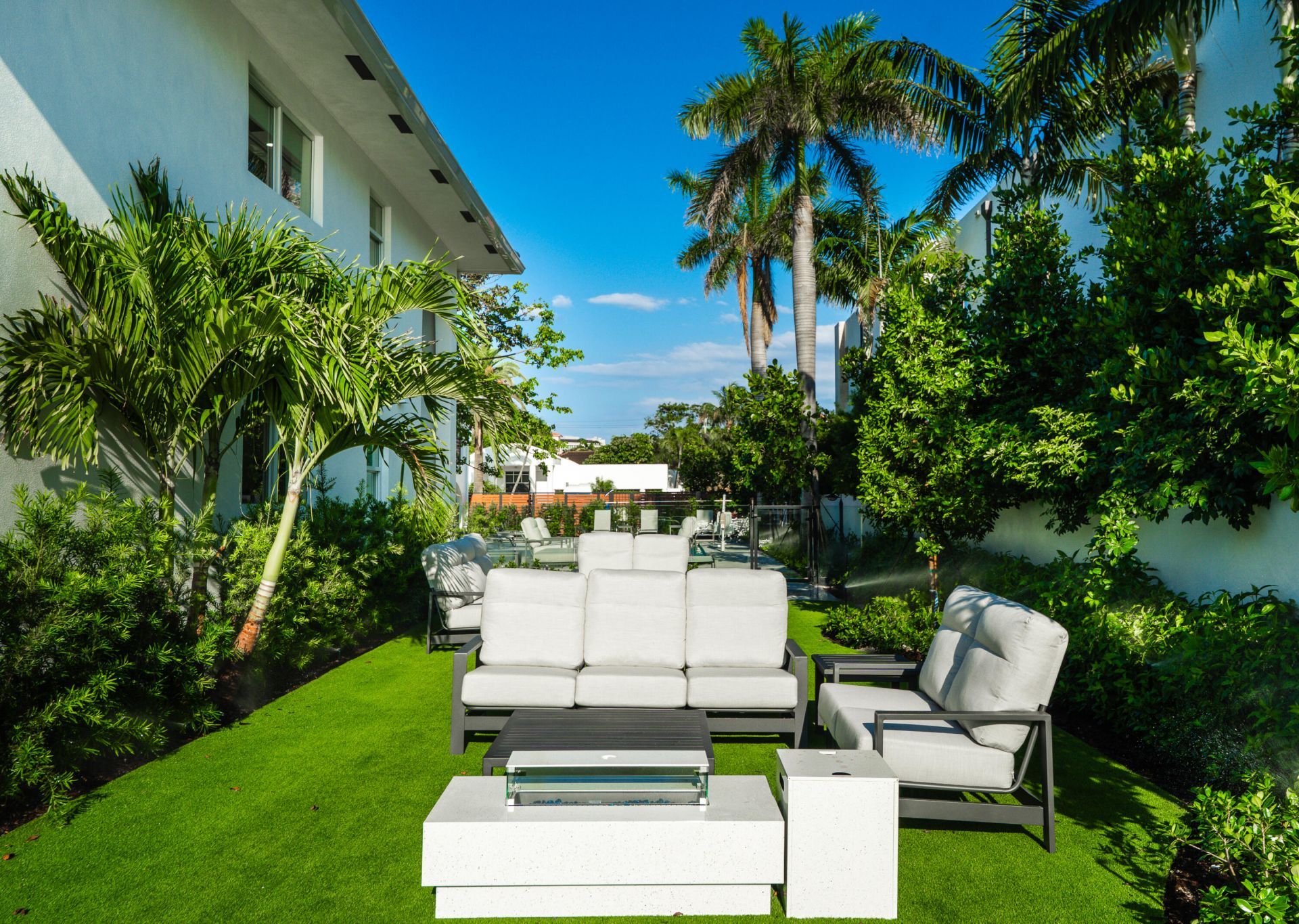 1075 Spanish River Road, Unit 7, Boca Raton, FL 33432 Photo