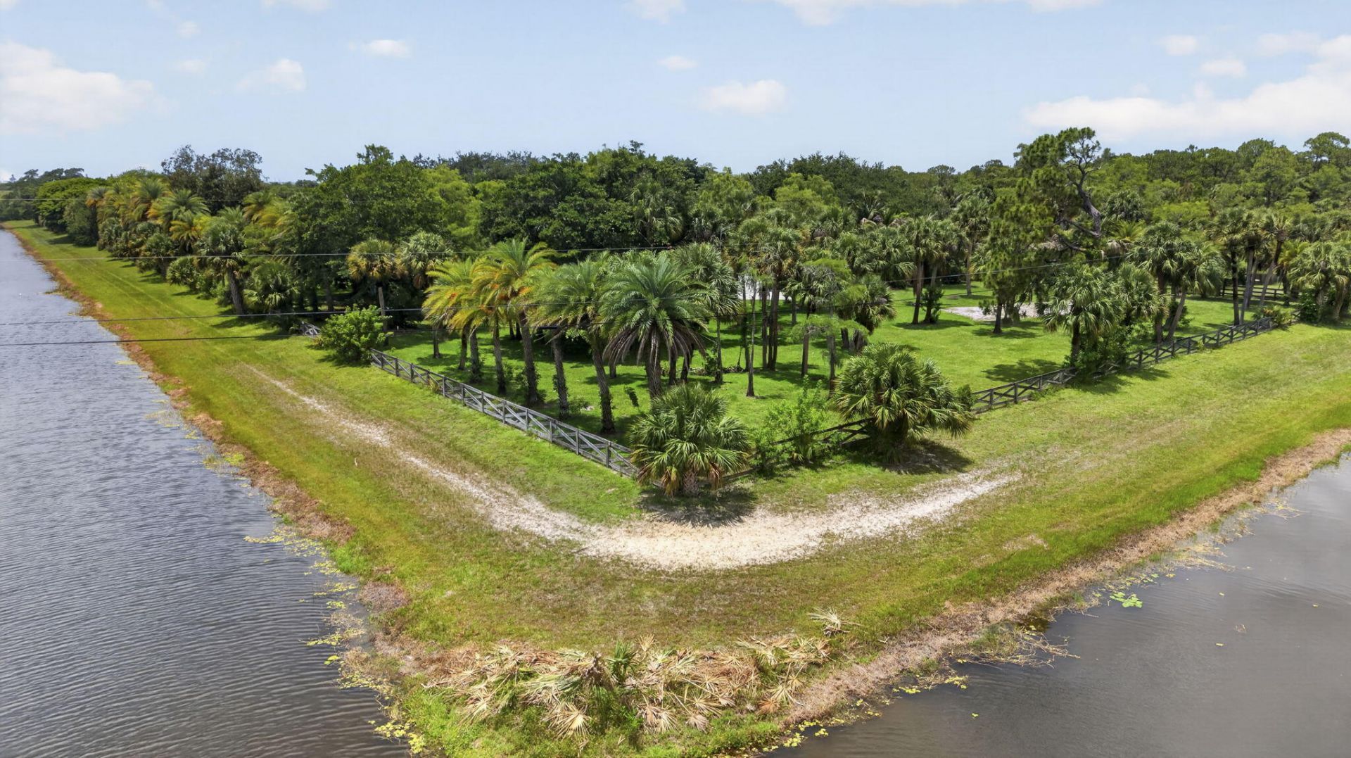 1030 Arabian Drive, Loxahatchee, FL 33470 Photo
