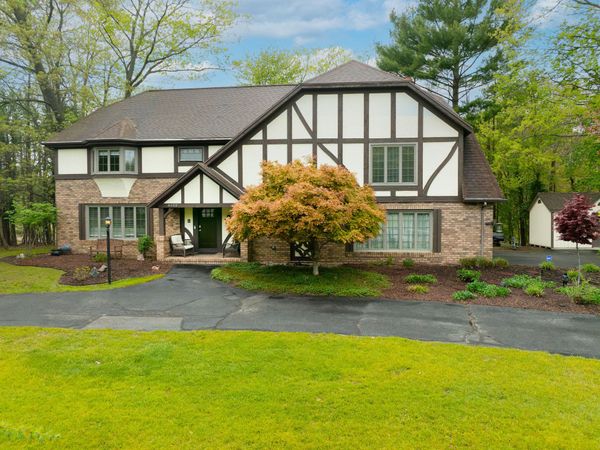 4083 Braeburn Drive, Muskegon, MI 49441