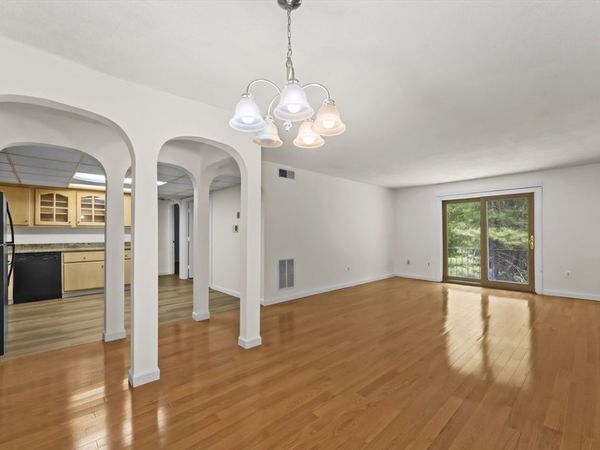 7 Shadowbrook Ln, Unit 34, Milford, MA 01757