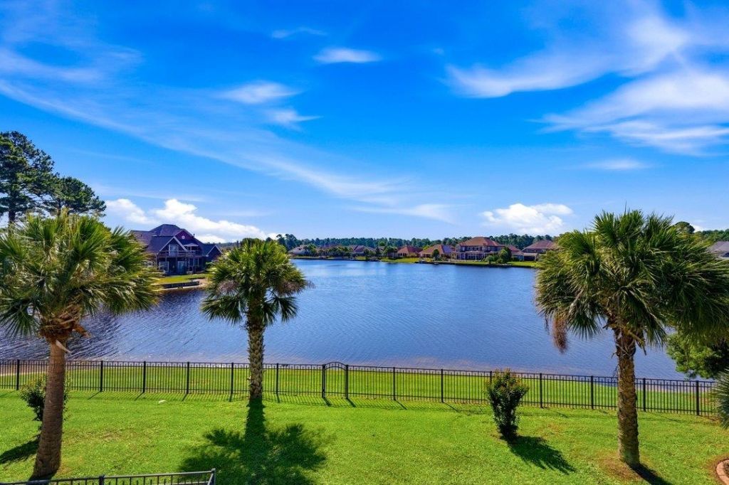 9429 Carrington Dr. Photo 35