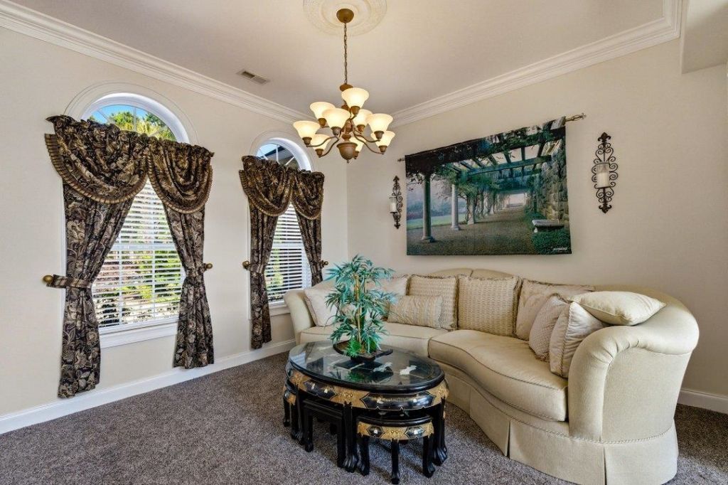 9429 Carrington Dr. Photo 40