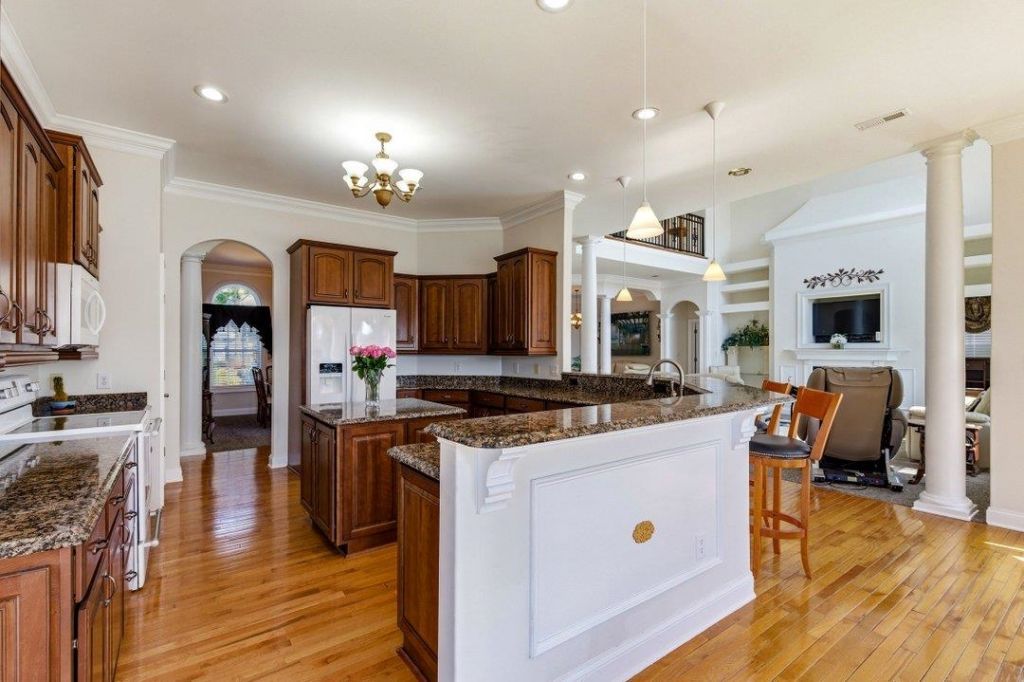 9429 Carrington Dr. Photo 48