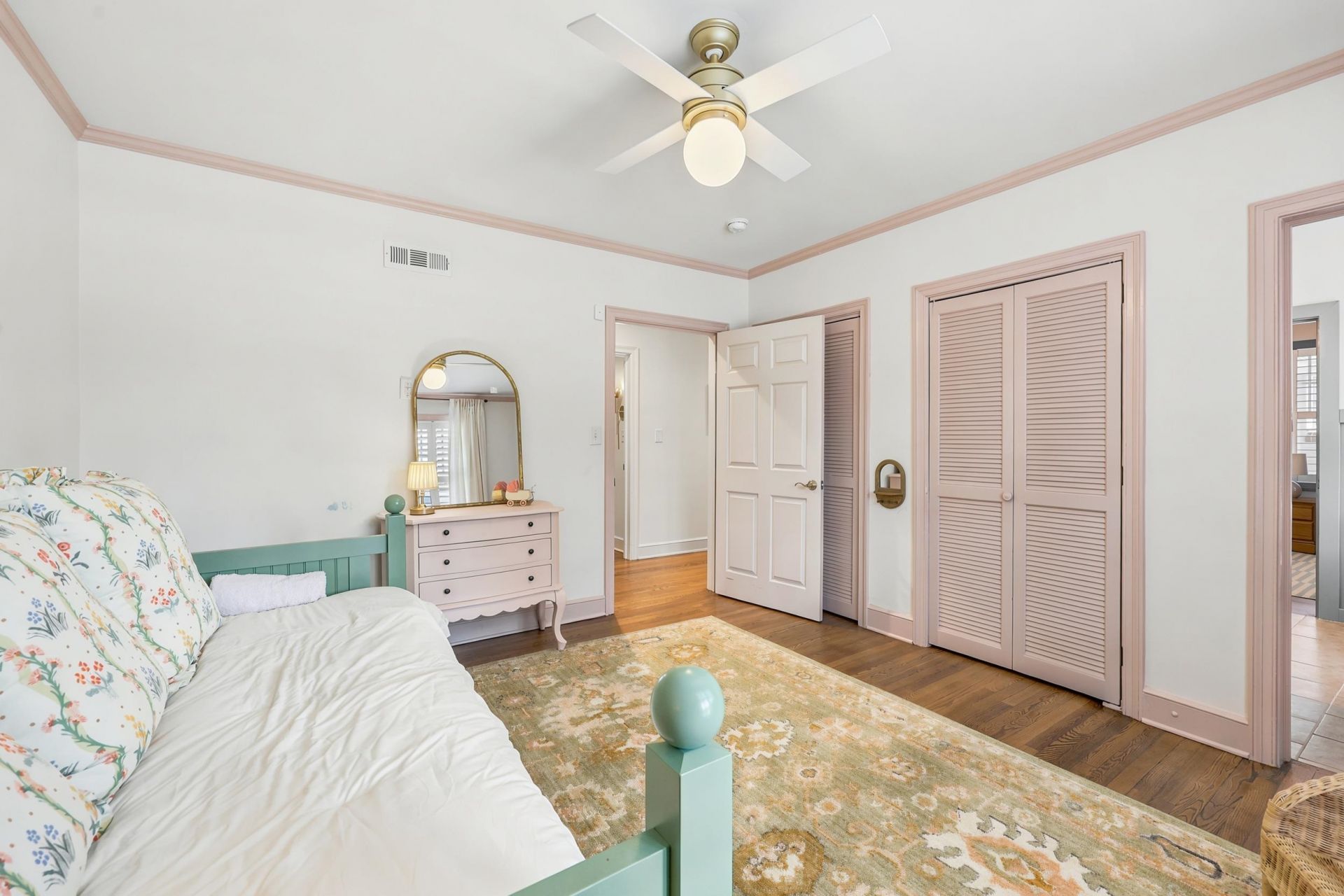 229 East Bay St.  Photo 12