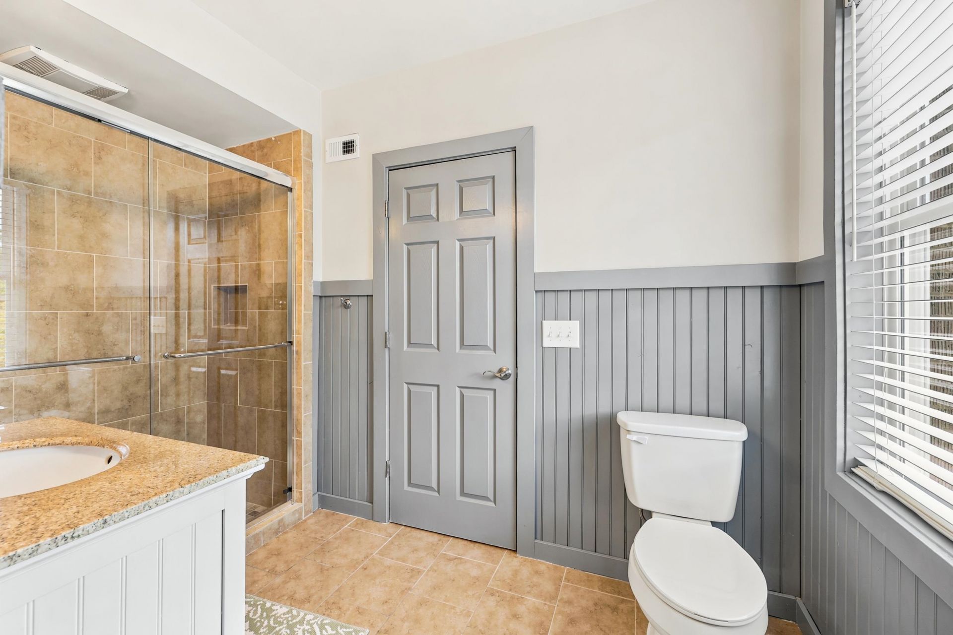 229 East Bay St.  Photo 13