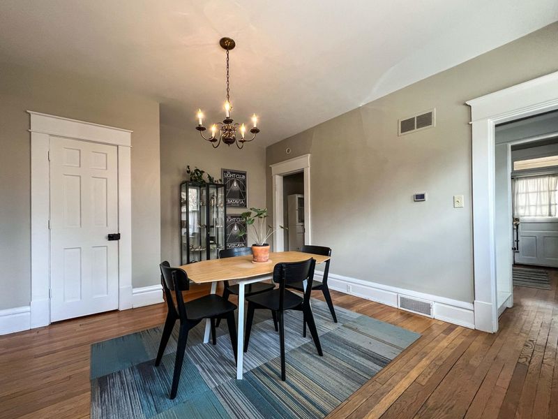 316 E Deshler Avenue , Columbus, OH 43206 Photo 5