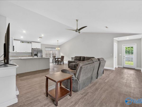135 Brooklawn Drive, Harvest, AL 35749