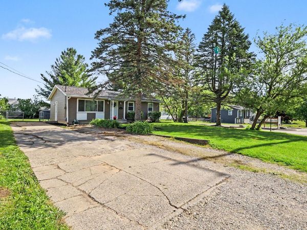 301 Pine Street NE, Cedar Springs, MI 49319