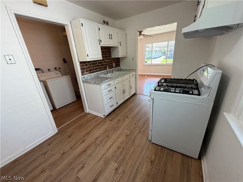 4423 E 141st Street, Cleveland, OH 44128 Photo 6