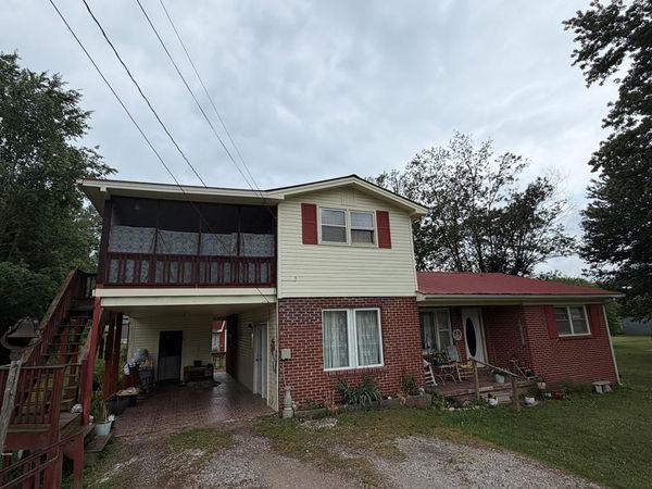 724 Jamestown Hwy, Livingston, TN 38570