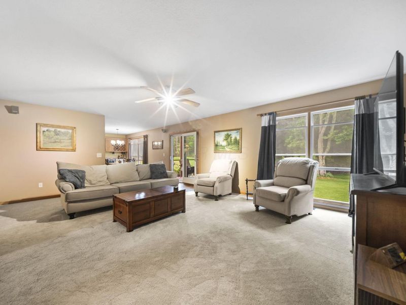 525 Gleneagles Drive, Newark, OH 43055 Photo 11