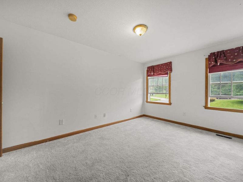 525 Gleneagles Drive, Newark, OH 43055 Photo 32