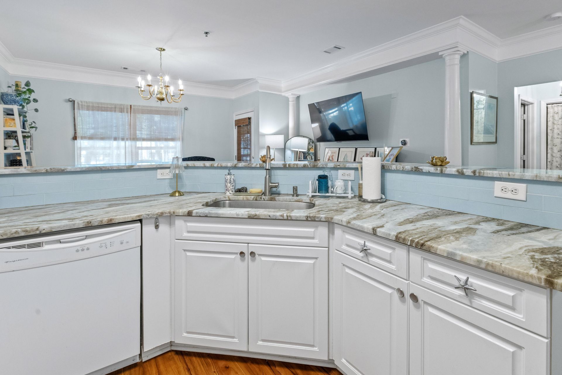2216 Telfair Way Photo 13