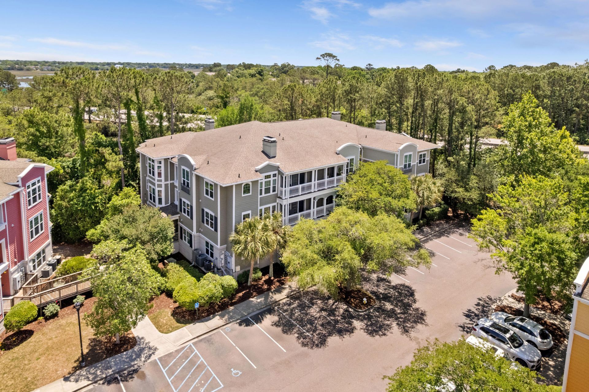 2216 Telfair Way Photo 4