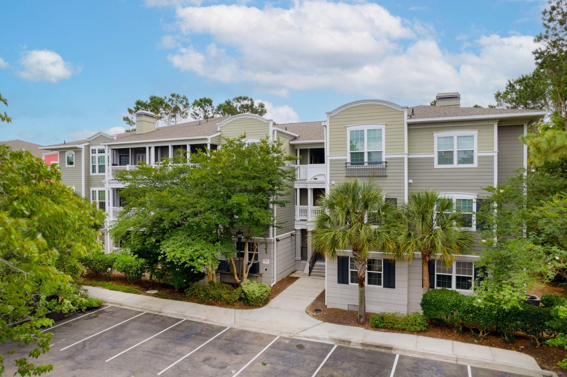 2216 Telfair Way Photo 4