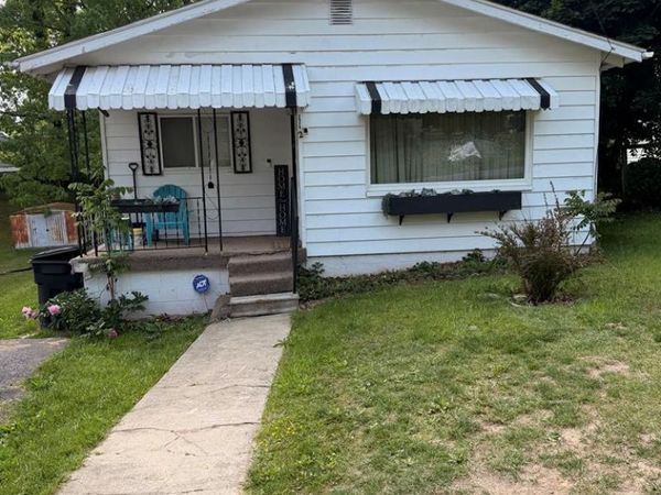 112 MORRIS AVENUE, BECKLEY, WV 25801
