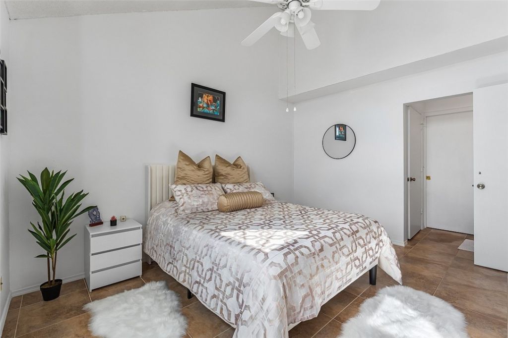 1965 Westminster Circle, Unit 6, Vero Beach, FL 32966 Photo