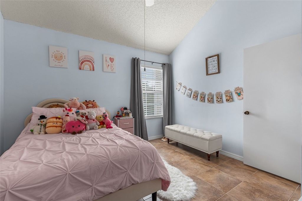 1965 Westminster Circle, Unit 6, Vero Beach, FL 32966 Photo