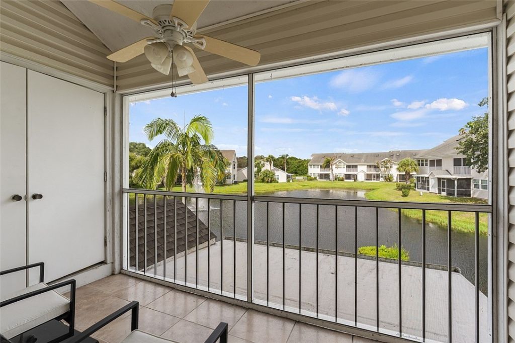 1965 Westminster Circle, Unit 6, Vero Beach, FL 32966 Photo
