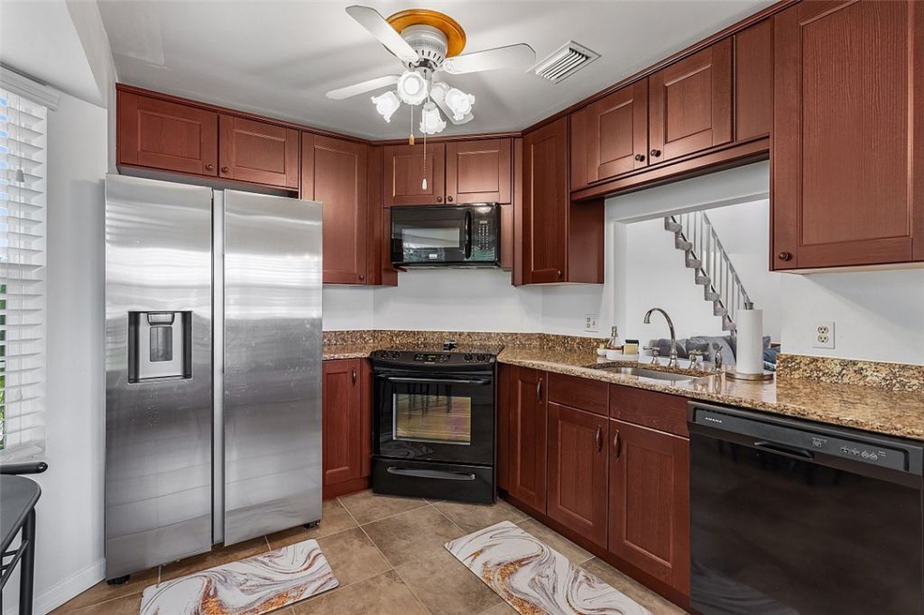 1965 Westminster Circle, Unit 6, Vero Beach, FL 32966 Photo