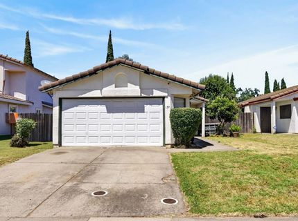 137 Majorca Cir, Sacramento, CA 95823 Photo