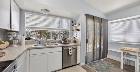 137 Majorca Cir, Sacramento, CA 95823 Photo