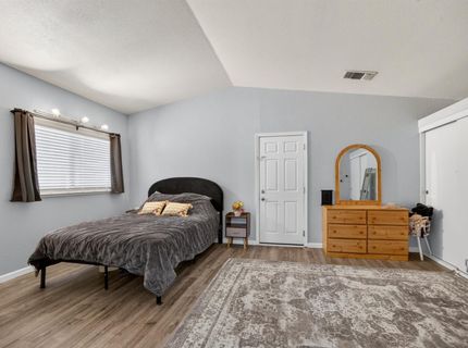 137 Majorca Cir, Sacramento, CA 95823 Photo