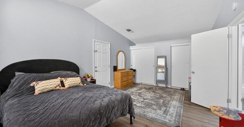 137 Majorca Cir, Sacramento, CA 95823 Photo