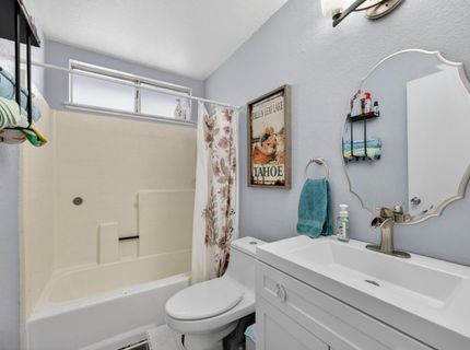 137 Majorca Cir, Sacramento, CA 95823 Photo