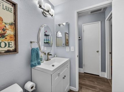 137 Majorca Cir, Sacramento, CA 95823 Photo