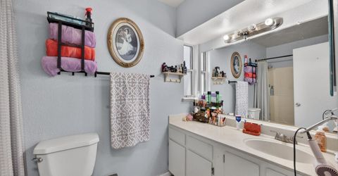137 Majorca Cir, Sacramento, CA 95823 Photo