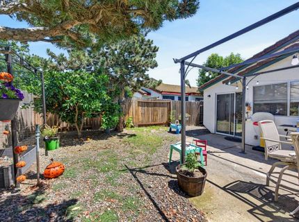 137 Majorca Cir, Sacramento, CA 95823 Photo