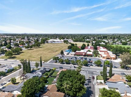 137 Majorca Cir, Sacramento, CA 95823 Photo