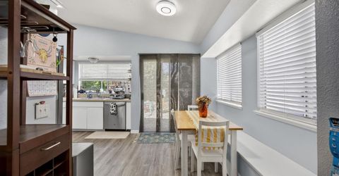 137 Majorca Cir, Sacramento, CA 95823 Photo