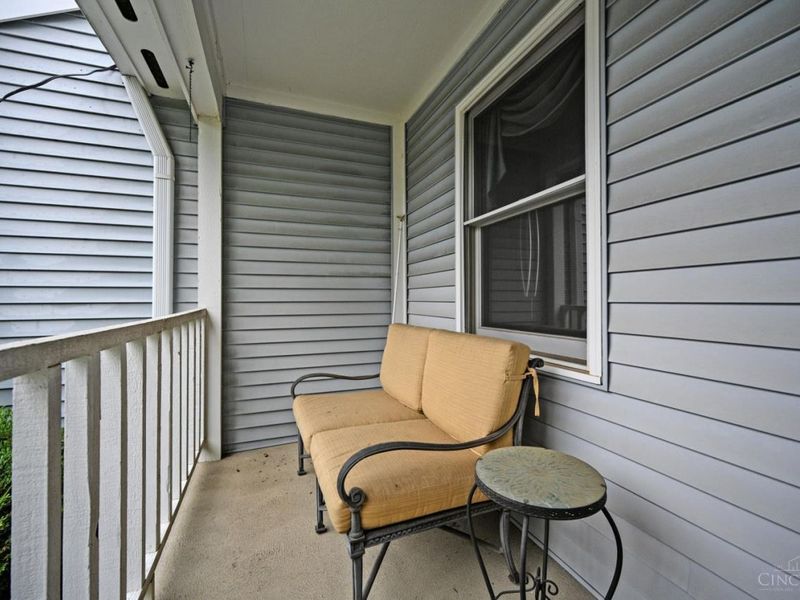 5461 Hanover Circle, Cincinnati, OH 45230 Photo 3