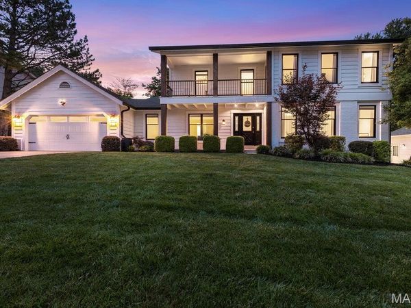 2134 Woodlet Park Drive, Chesterfield, MO 63017