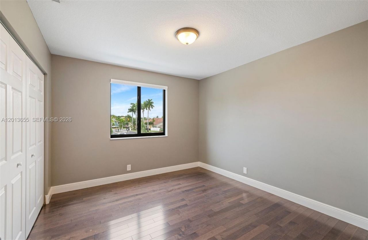 19811 NW 8th St, Pembroke Pines, FL 33029 Photo
