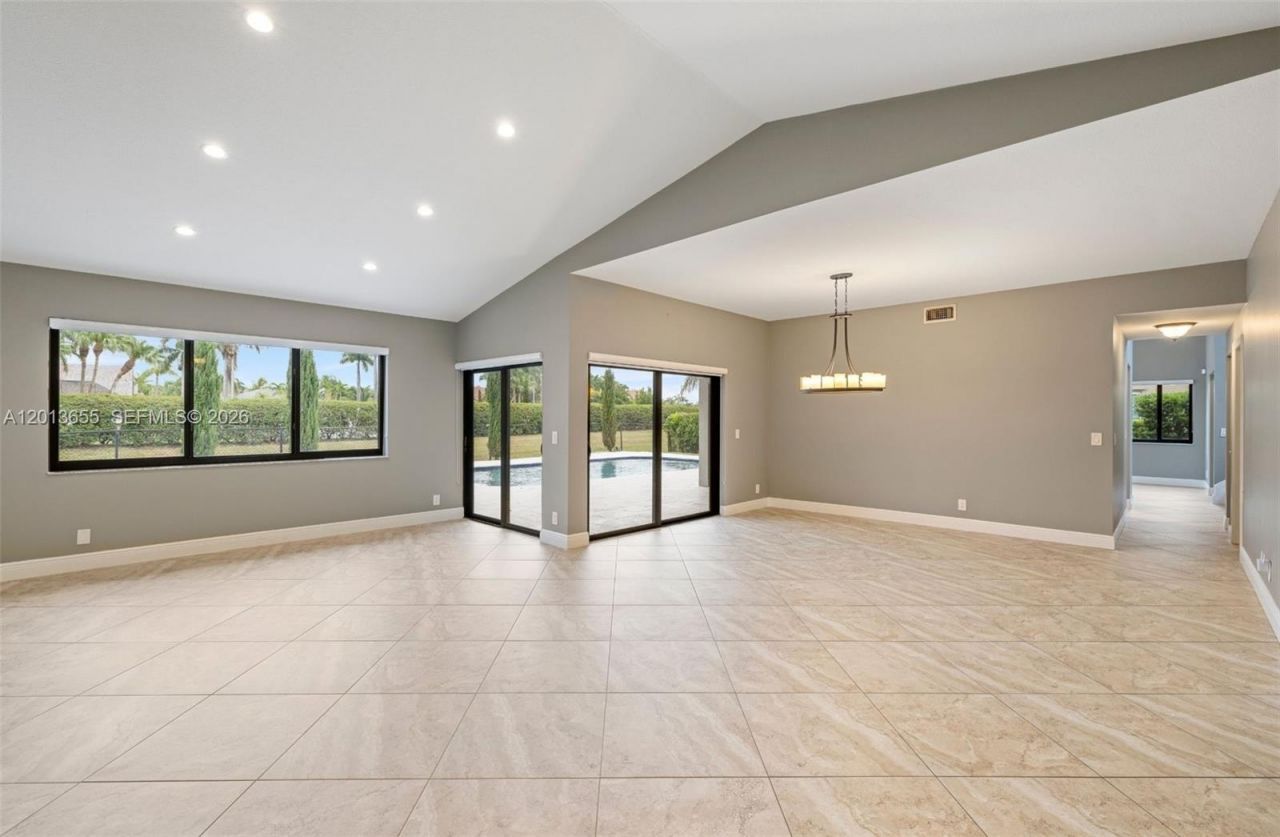 19811 NW 8th St, Pembroke Pines, FL 33029 Photo
