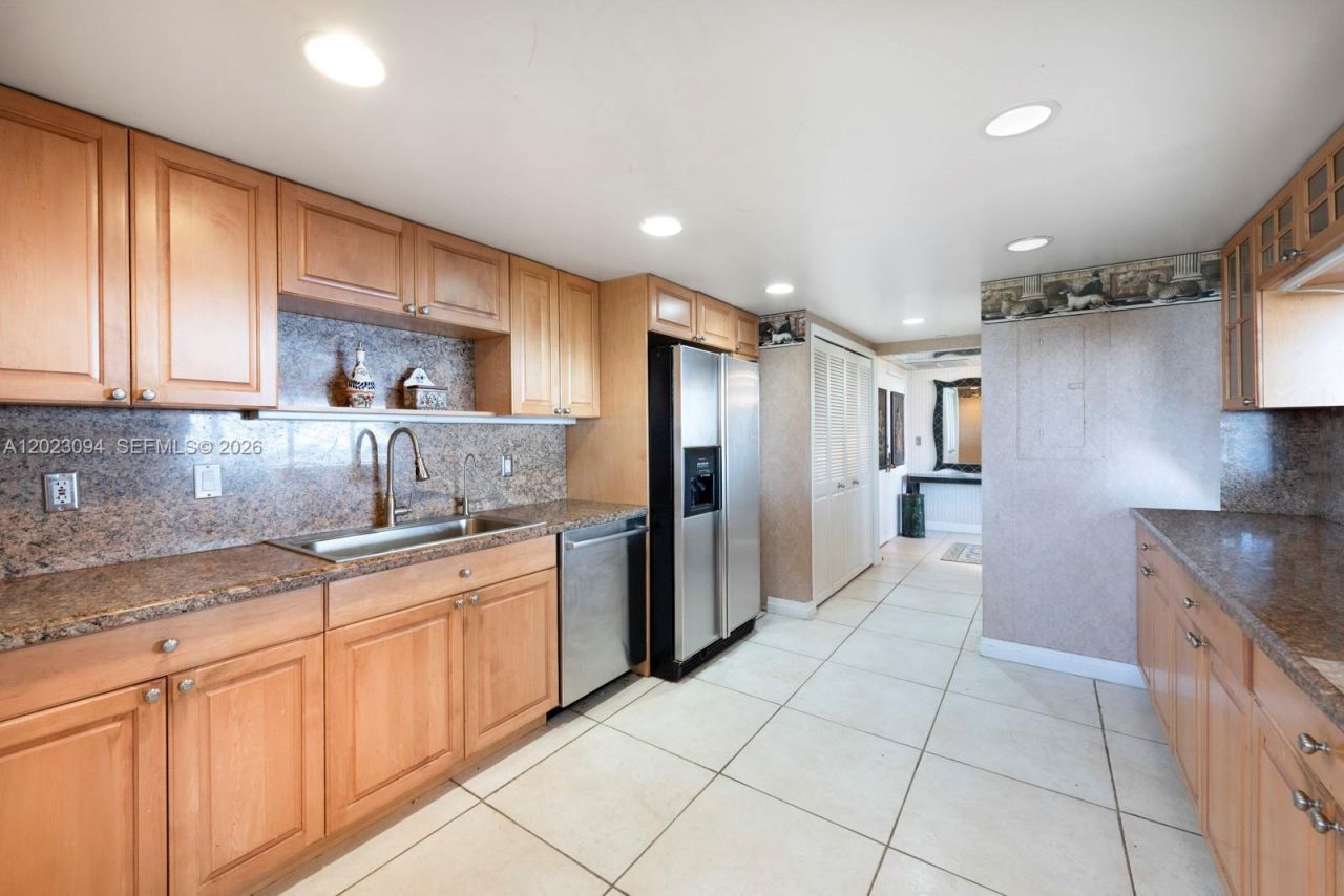 11113 Biscayne Blvd, Unit 751, Miami, FL 33181 Photo