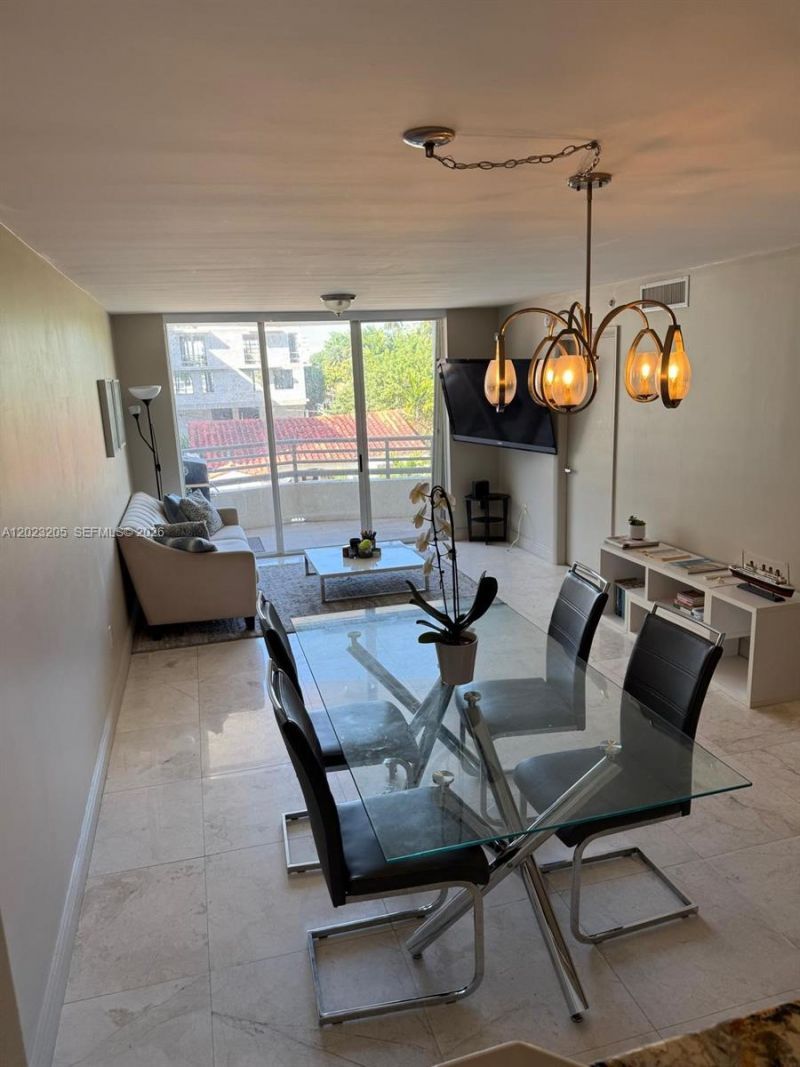 1401 Bay Rd , Unit 312, Miami Beach, FL 33139 Photo