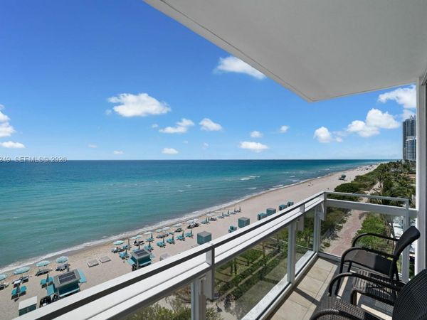 6801 Collins Ave , Unit 705 (Door , Miami Beach, FL 33141