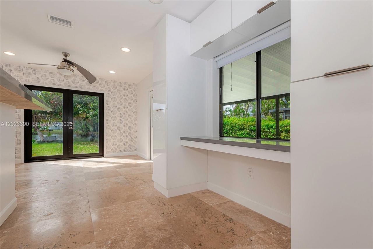 344 Payne Dr, Miami Springs, FL 33166 Photo