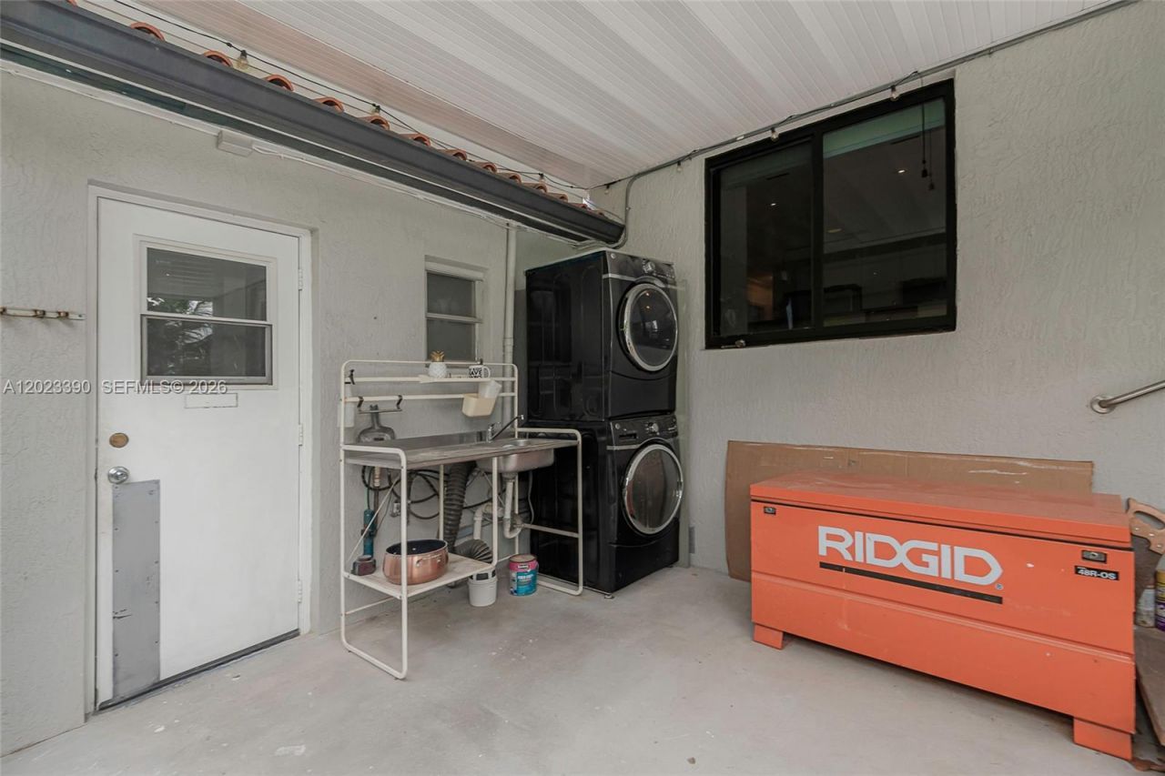 344 Payne Dr, Miami Springs, FL 33166 Photo