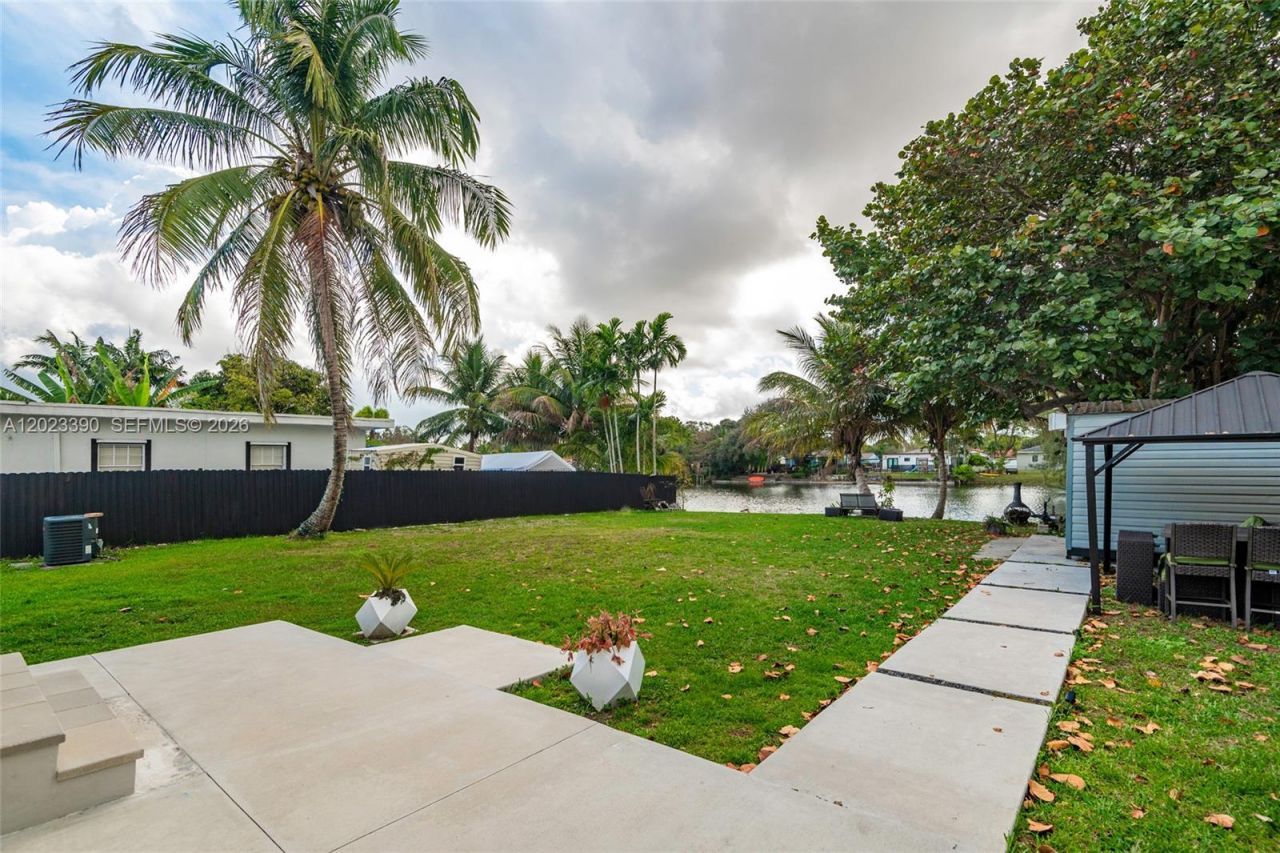 344 Payne Dr, Miami Springs, FL 33166 Photo